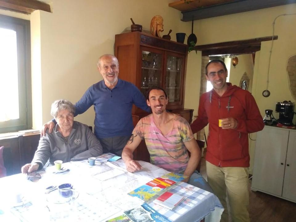 Agriturismo Campo Aperto Belvedere Ostrense Εξωτερικό φωτογραφία