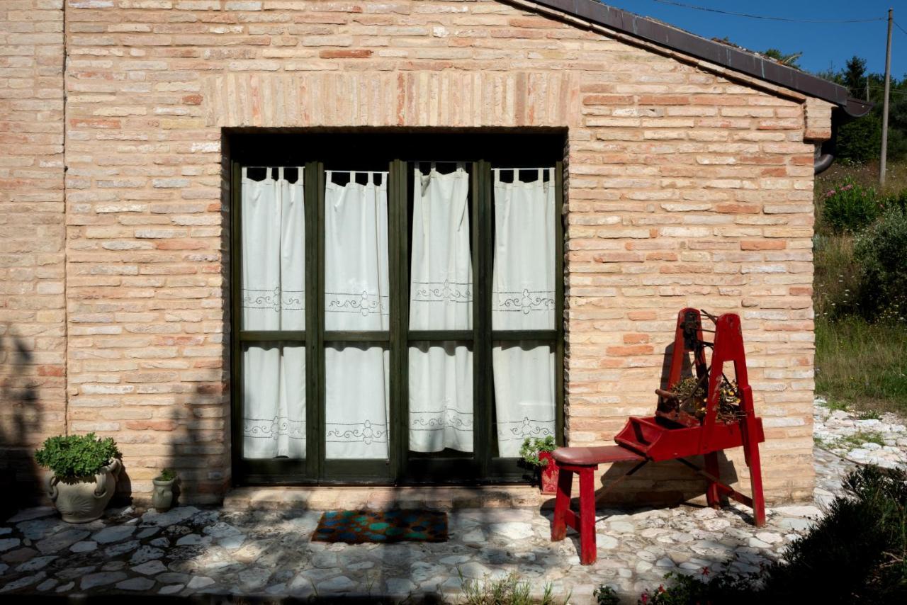 Agriturismo Campo Aperto Belvedere Ostrense Εξωτερικό φωτογραφία